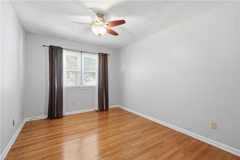 Photo 16 of 43 residential for sale in Portsmouth virginia Photo 16 of 43 residential for sale in Portsmouth virginia