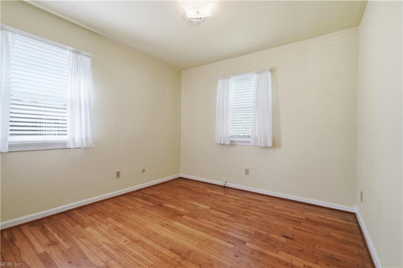 Photo 33 of 43 residential for sale in Portsmouth virginia Photo 33 of 43 residential for sale in Portsmouth virginia