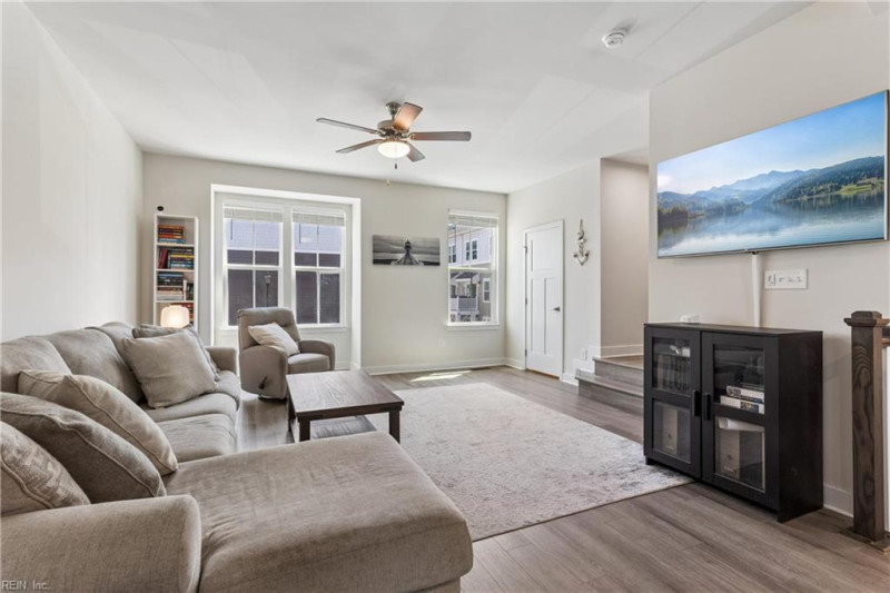 Photo 13 of 50 residential for sale in Norfolk virginia