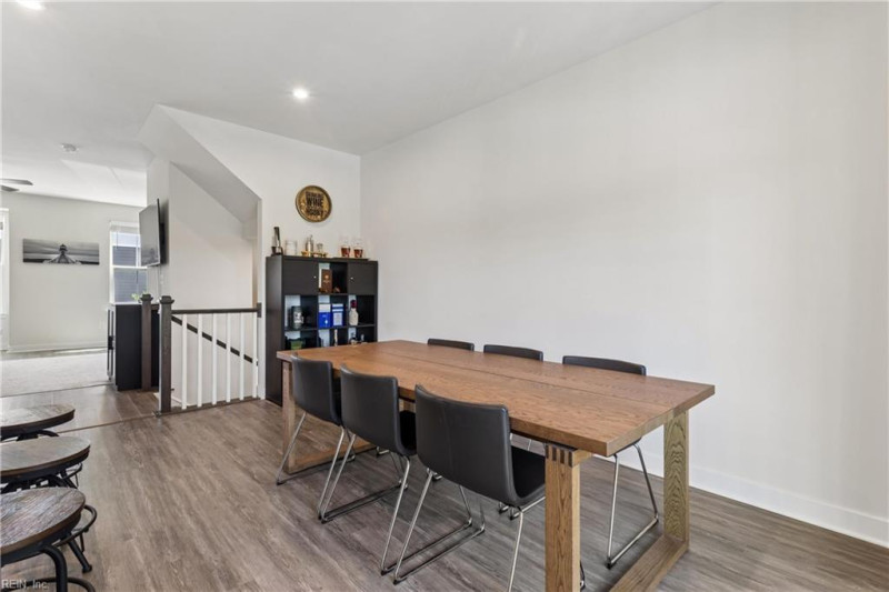 Photo 18 of 50 residential for sale in Norfolk virginia