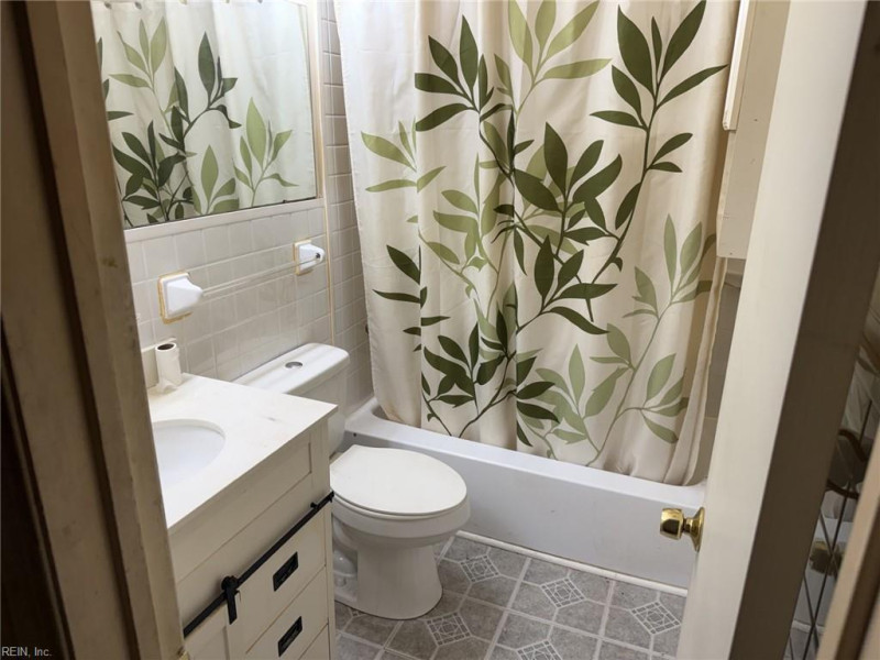 Photo 9 of 30 residential for sale in Newport News virginia Photo 9 of 30 residential for sale in Newport News virginia