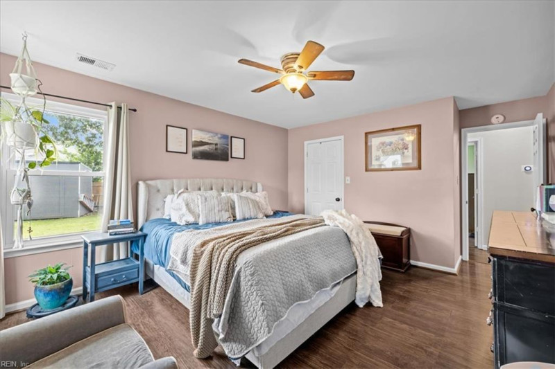 Photo 18 of 49 residential for sale in Virginia Beach virginia