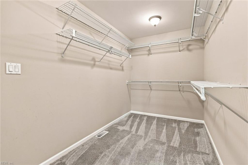 Photo 14 of 42 residential for sale in Chesapeake virginia