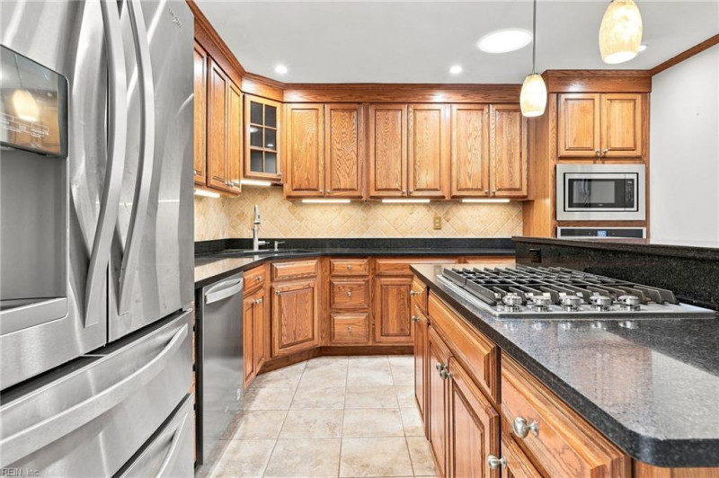 Photo 29 of 42 residential for sale in Chesapeake virginia