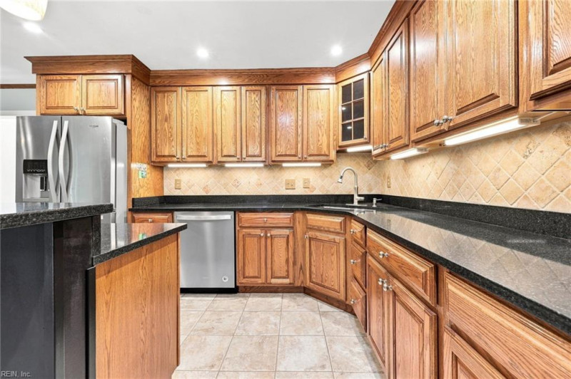 Photo 30 of 42 residential for sale in Chesapeake virginia
