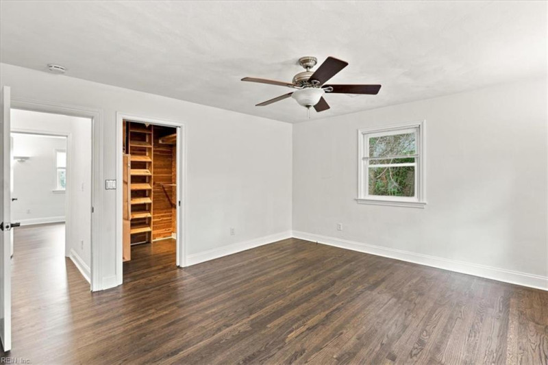 Photo 15 of 47 residential for sale in Virginia Beach virginia