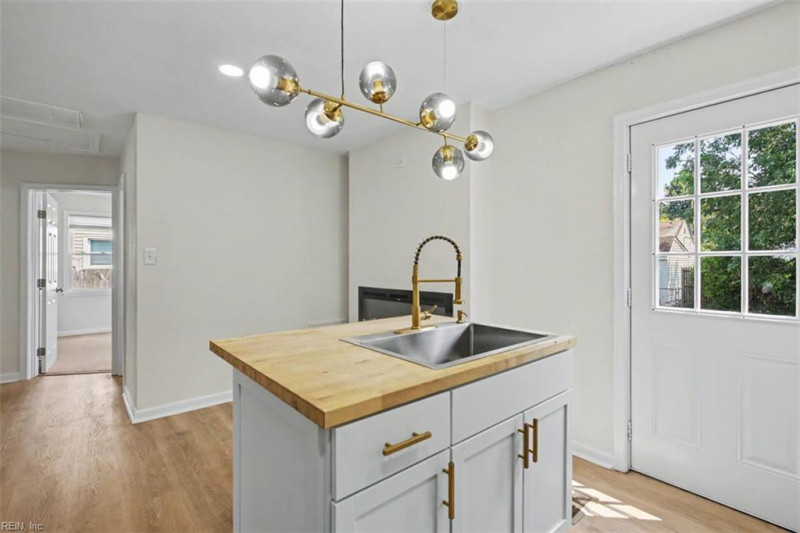 Photo 19 of 32 residential for sale in Hampton virginia