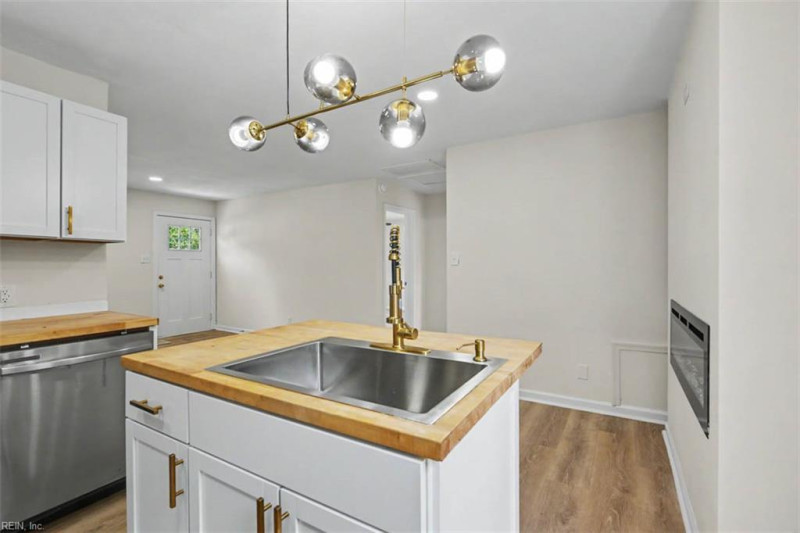 Photo 21 of 32 residential for sale in Hampton virginia