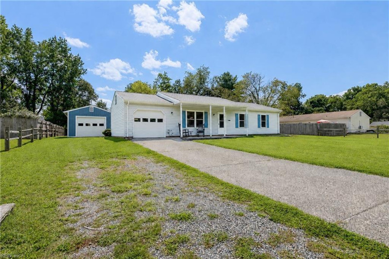 Photo 2 of 30 residential for sale in Gloucester County virginia