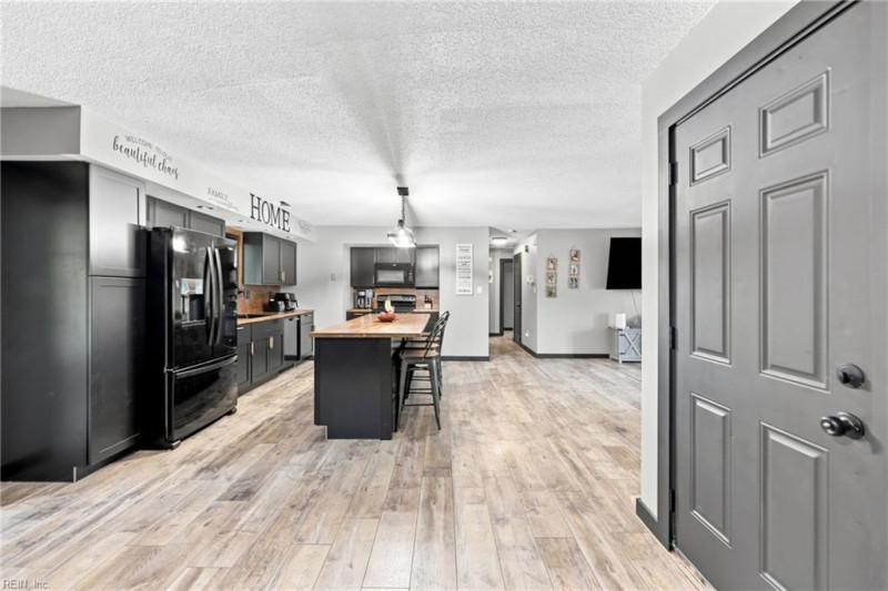 Photo 16 of 36 residential for sale in Virginia Beach virginia