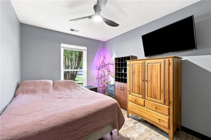 Photo 28 of 36 residential for sale in Virginia Beach virginia