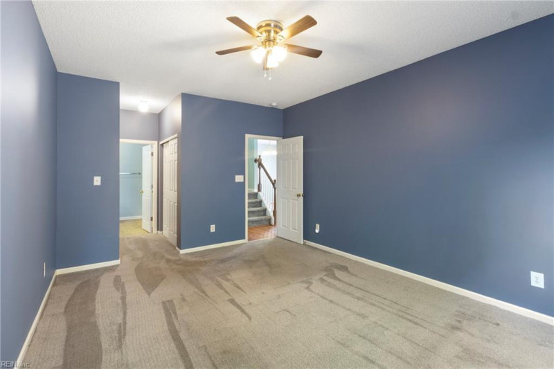 Photo 16 of 36 residential for sale in York County virginia