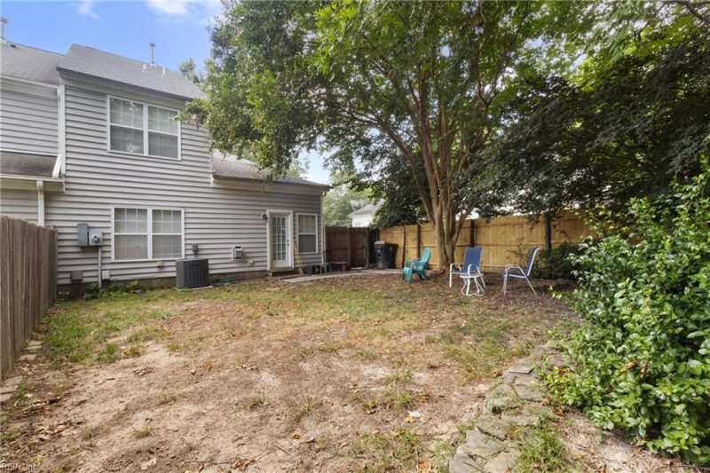 Photo 33 of 36 residential for sale in York County virginia