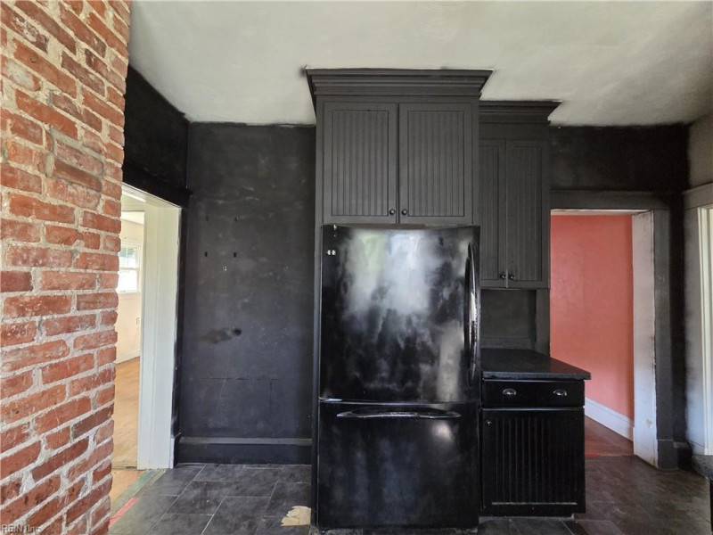 Photo 13 of 38 residential for sale in Newport News virginia