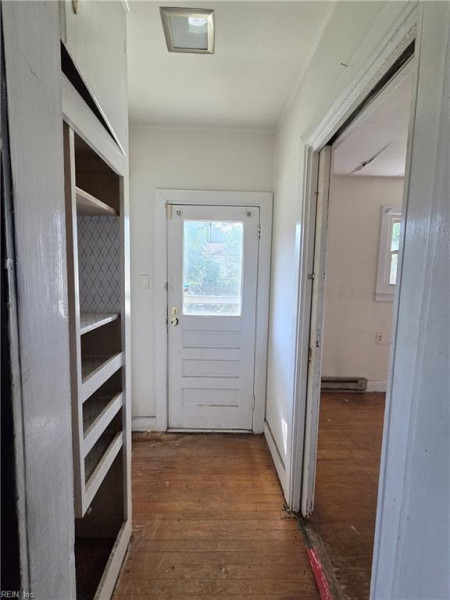 Photo 14 of 38 residential for sale in Newport News virginia