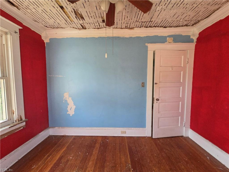 Photo 26 of 38 residential for sale in Newport News virginia