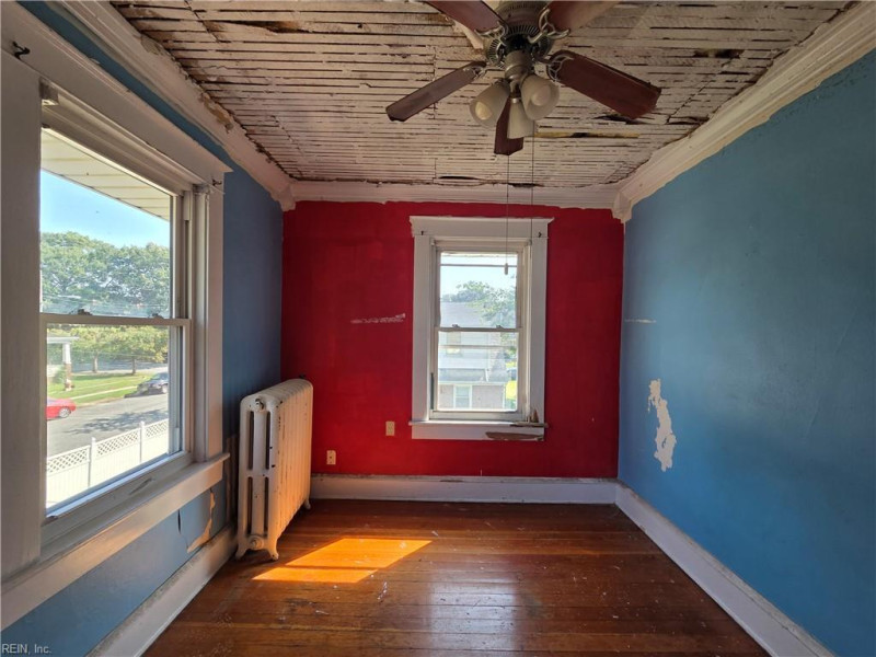 Photo 28 of 38 residential for sale in Newport News virginia