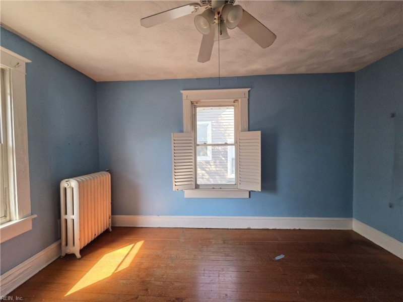 Photo 36 of 38 residential for sale in Newport News virginia