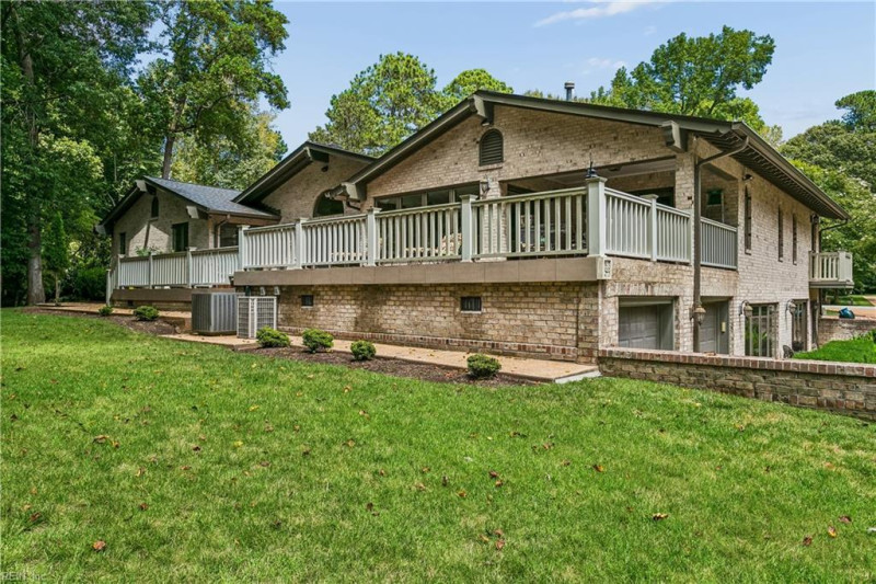 Photo 31 of 34 residential for sale in James City County virginia
