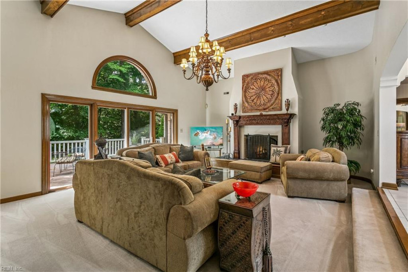 Photo 7 of 34 residential for sale in James City County virginia