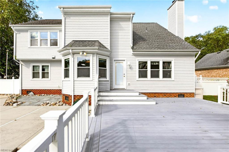 Photo 10 of 46 residential for sale in Chesapeake virginia