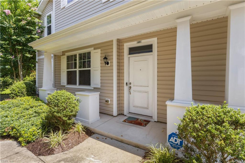 Photo 4 of 29 residential for sale in Chesapeake virginia Photo 4 of 29 residential for sale in Chesapeake virginia