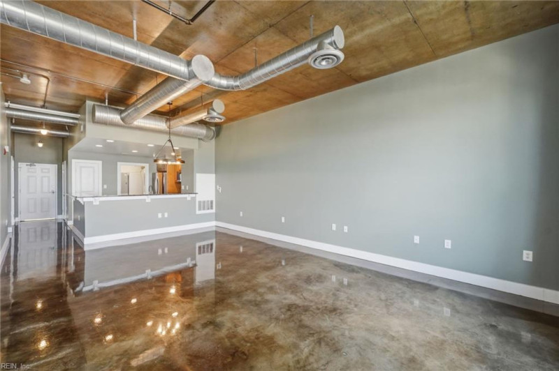 Photo 10 of 32 residential for sale in Norfolk virginia
