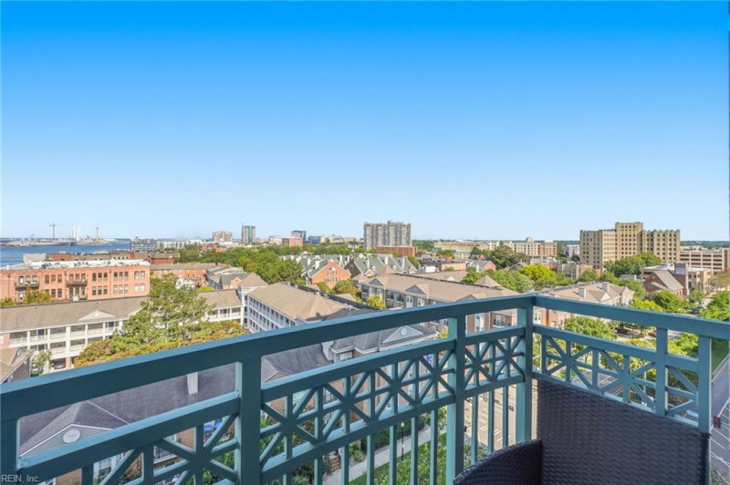 Photo 12 of 32 residential for sale in Norfolk virginia