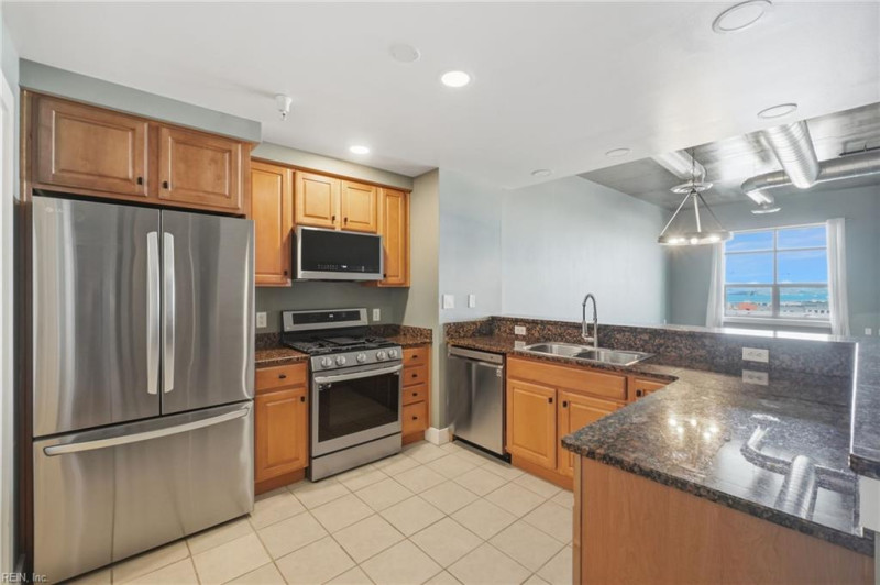 Photo 15 of 32 residential for sale in Norfolk virginia