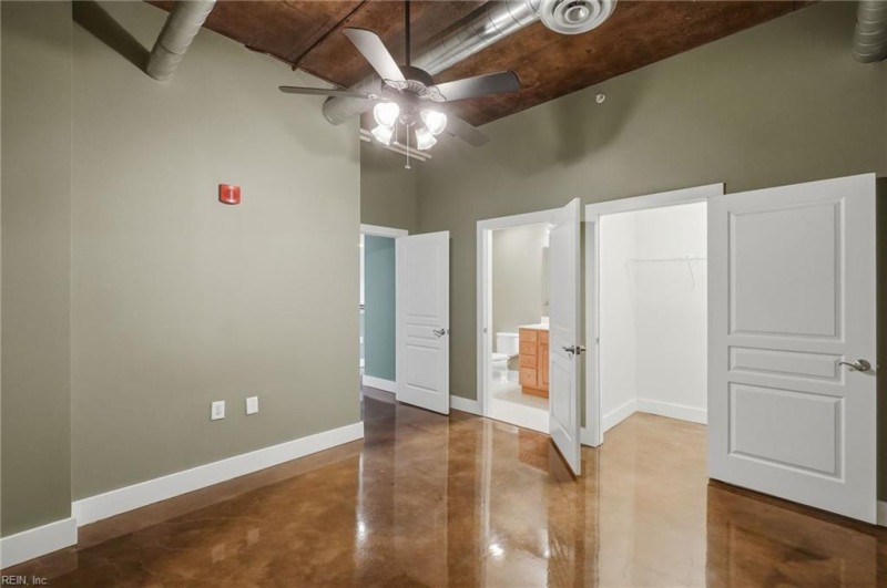Photo 29 of 32 residential for sale in Norfolk virginia