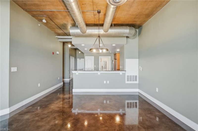 Photo 4 of 32 residential for sale in Norfolk virginia