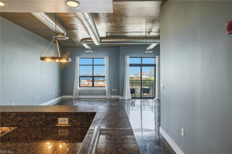 Photo 5 of 32 residential for sale in Norfolk virginia