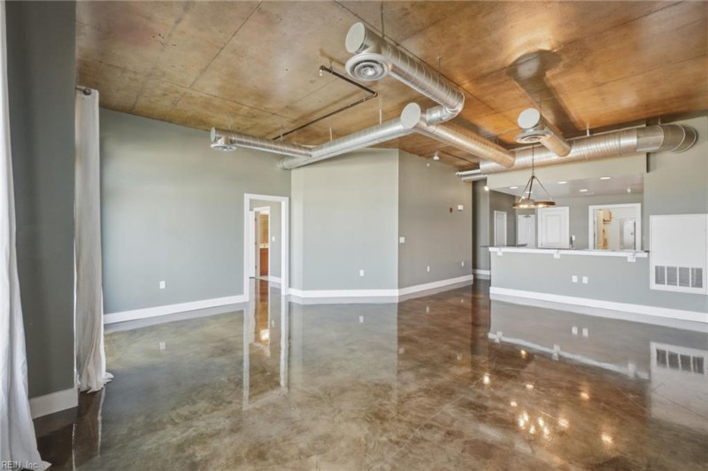 Photo 7 of 32 residential for sale in Norfolk virginia
