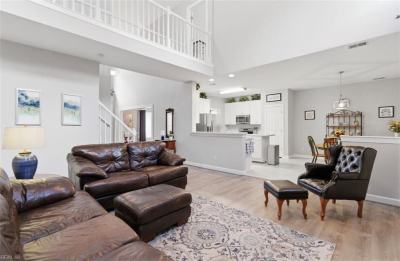 Photo 12 of 46 residential for sale in Chesapeake virginia