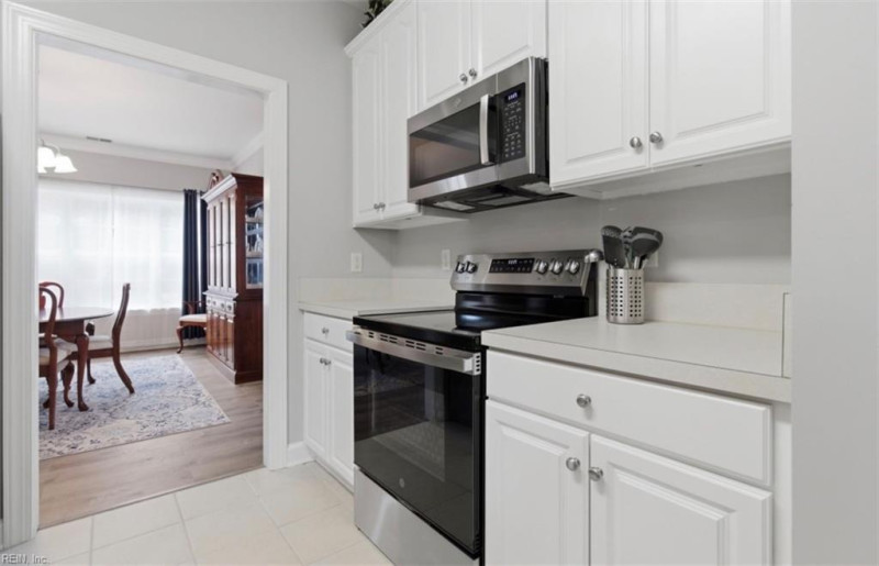 Photo 19 of 46 residential for sale in Chesapeake virginia