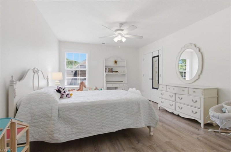 Photo 34 of 46 residential for sale in Chesapeake virginia
