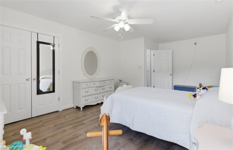 Photo 35 of 46 residential for sale in Chesapeake virginia