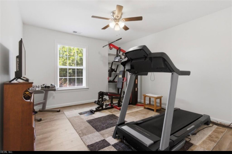Photo 38 of 46 residential for sale in Chesapeake virginia