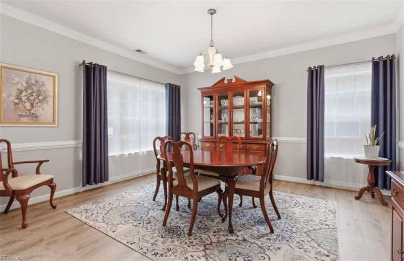 Photo 7 of 46 residential for sale in Chesapeake virginia