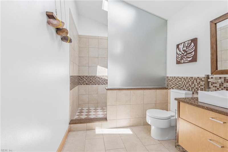 Photo 30 of 47 residential for sale in Chesapeake virginia