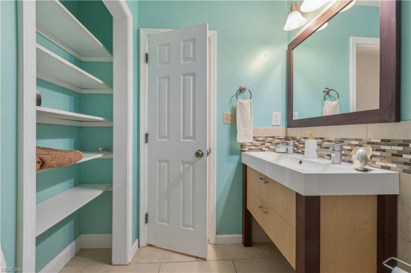 Photo 34 of 47 residential for sale in Chesapeake virginia