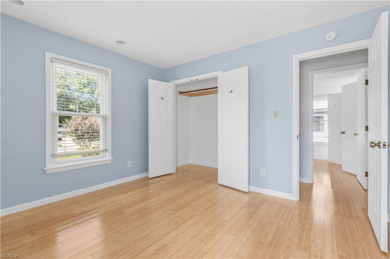 Photo 38 of 47 residential for sale in Chesapeake virginia