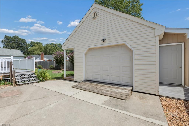 Photo 42 of 47 residential for sale in Chesapeake virginia