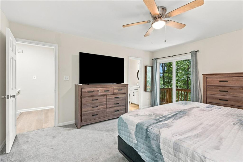 Photo 17 of 41 residential for sale in Virginia Beach virginia