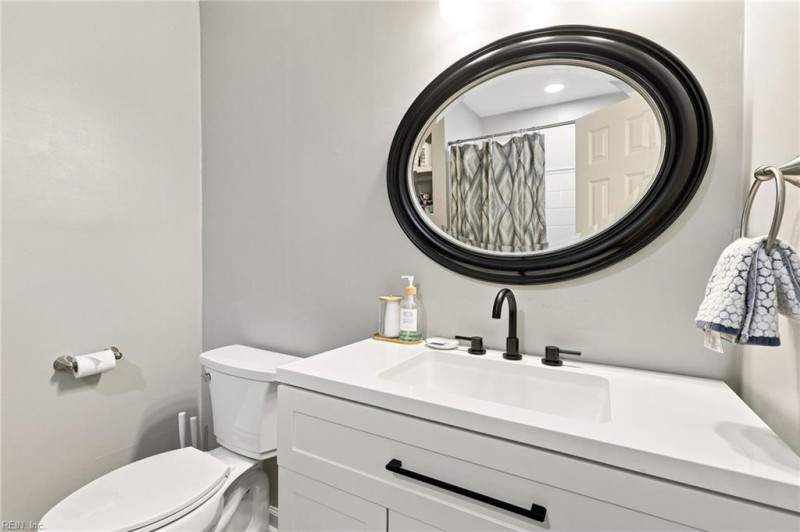 Photo 18 of 41 residential for sale in Virginia Beach virginia