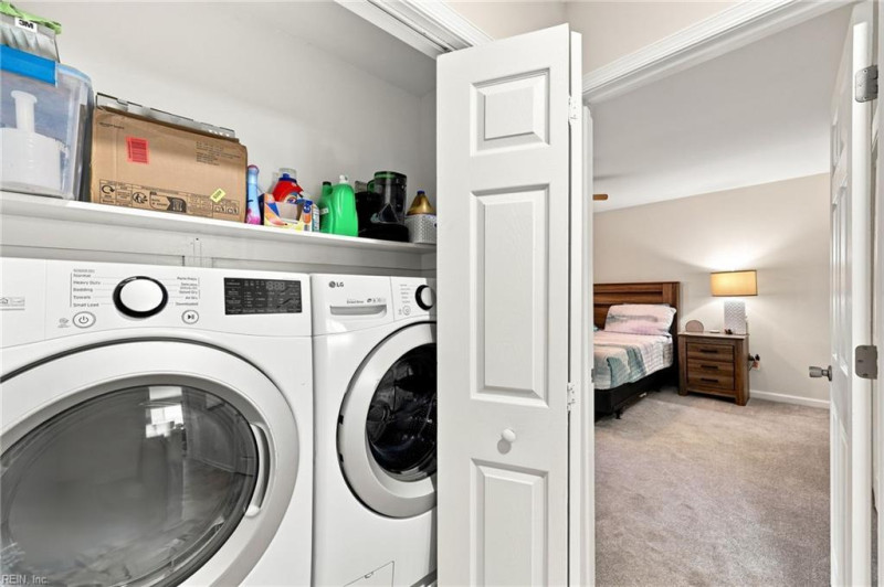 Photo 20 of 41 residential for sale in Virginia Beach virginia