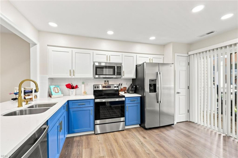 Photo 6 of 41 residential for sale in Virginia Beach virginia