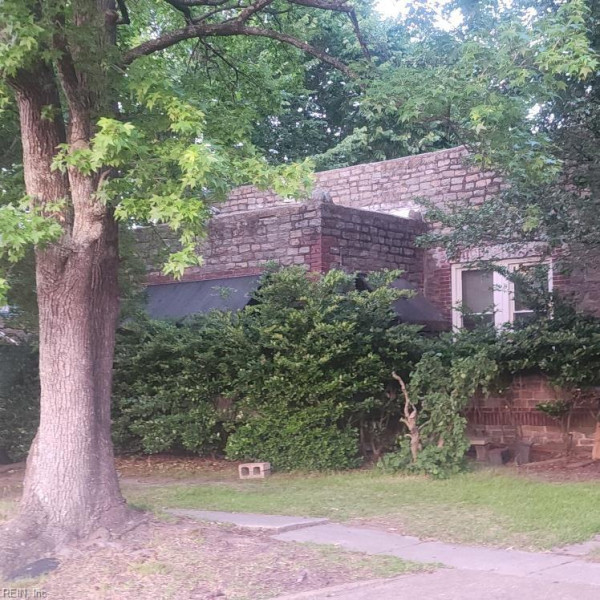 Photo 1 of 1 residential for sale in Portsmouth virginia