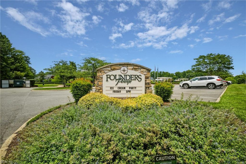 Photo 36 of 46 residential for sale in Isle of Wight County virginia Photo 36 of 46 residential for sale in Isle of Wight County virginia