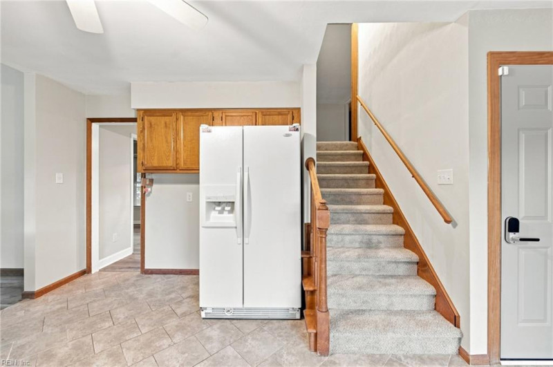 Photo 18 of 40 residential for sale in Chesapeake virginia
